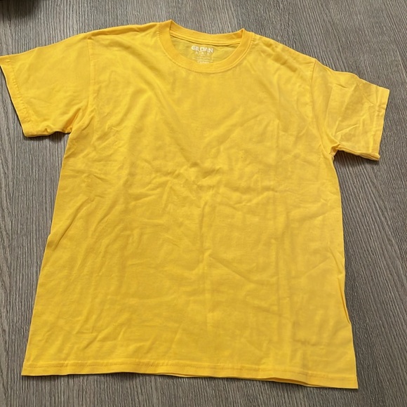 Bundle of 4 youth T-shirts - Picture 4 of 11